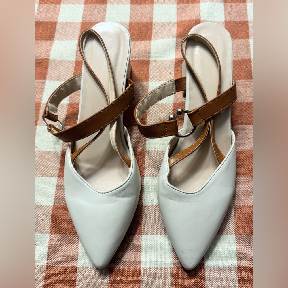 Heels with no name, size 8.5, no box